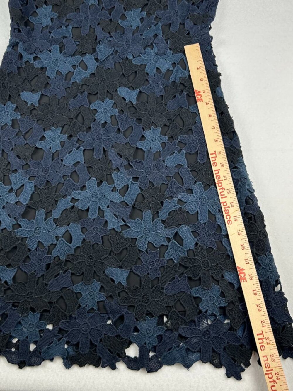 Elie Tahari | Ophelia Short Sleeve Black Blue Crochet Lace Sheath Dress, size 10 - Picture 5 of 12